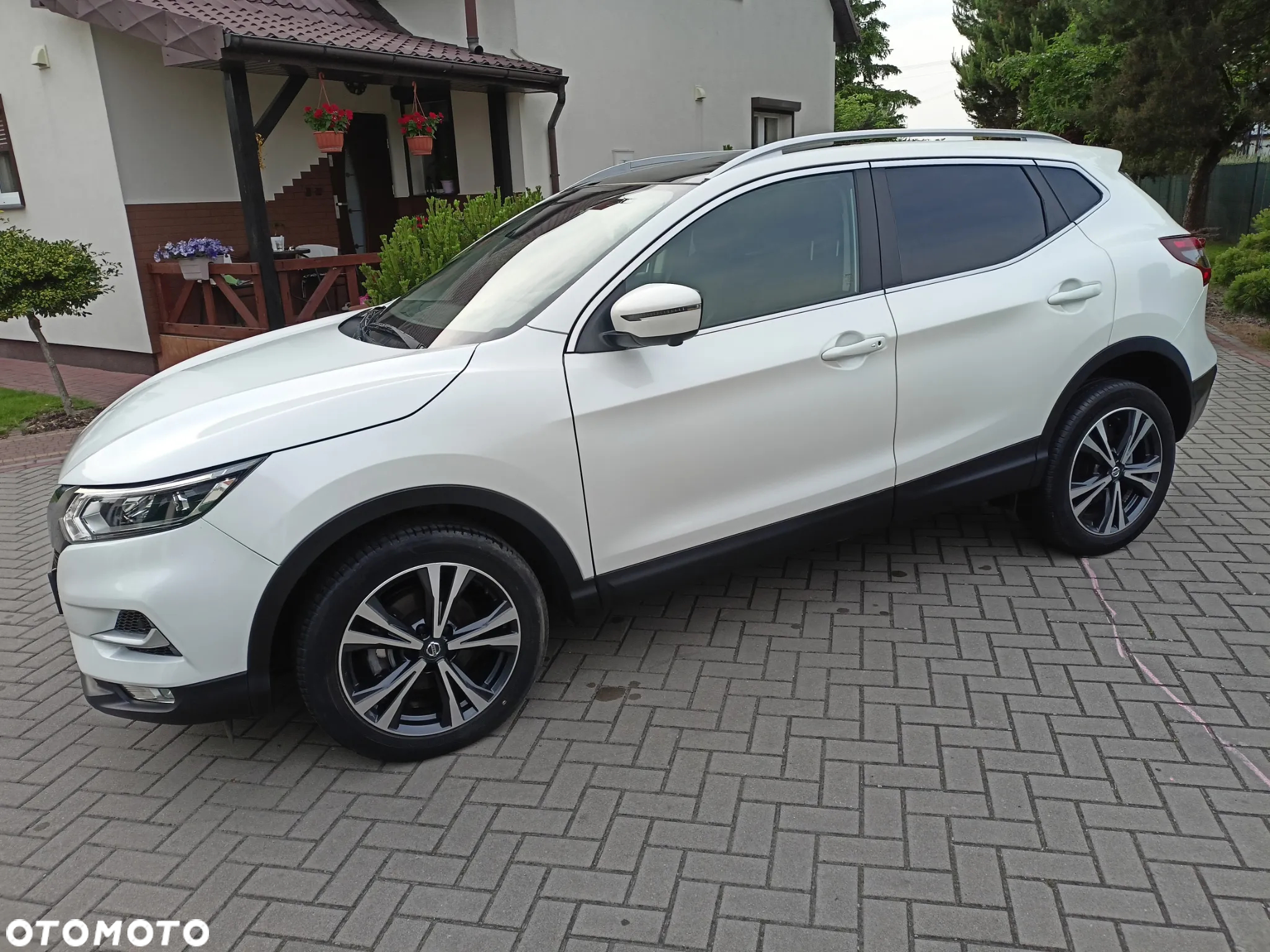 Nissan Qashqai 1.7 dCi 4x4 N-Connecta - 28