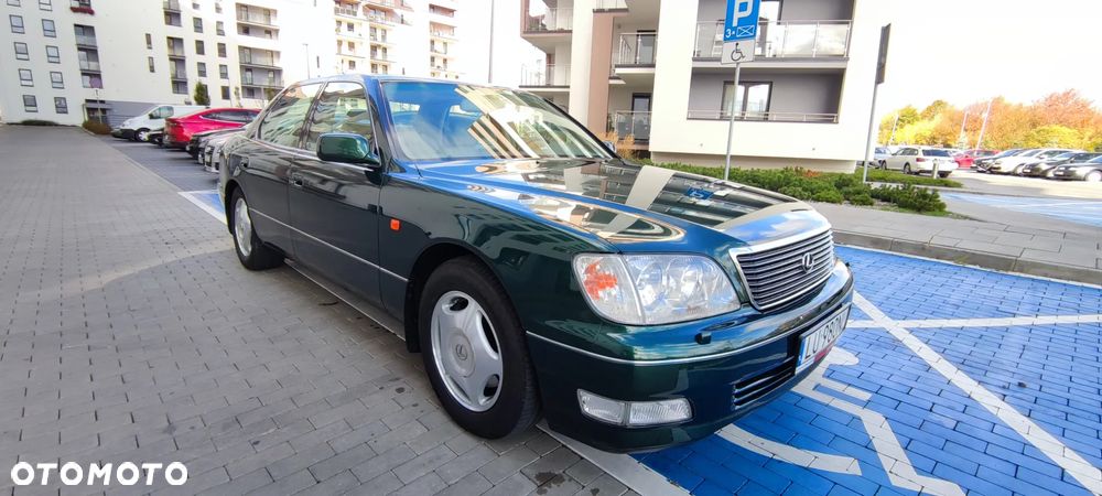 Lexus LS Standard - 2