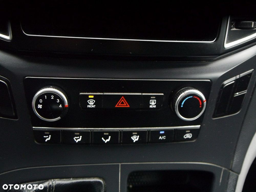 Hyundai H-1 - 26