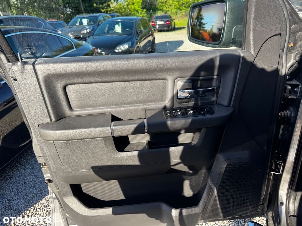 Dodge RAM 5.7 4x4 - 29