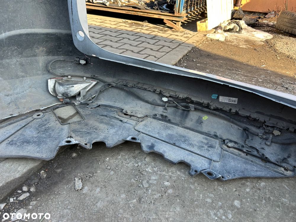 Renault Megane IV zderzak tył tylny kombi 4x pdc - 11