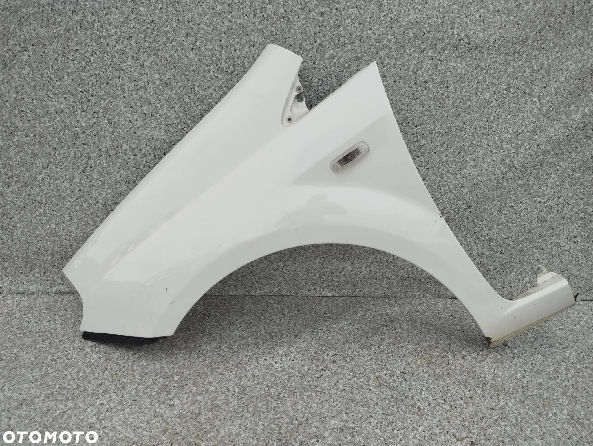 Fiat Grande Punto Punto Evo błotnik lewy przód przedni - 1