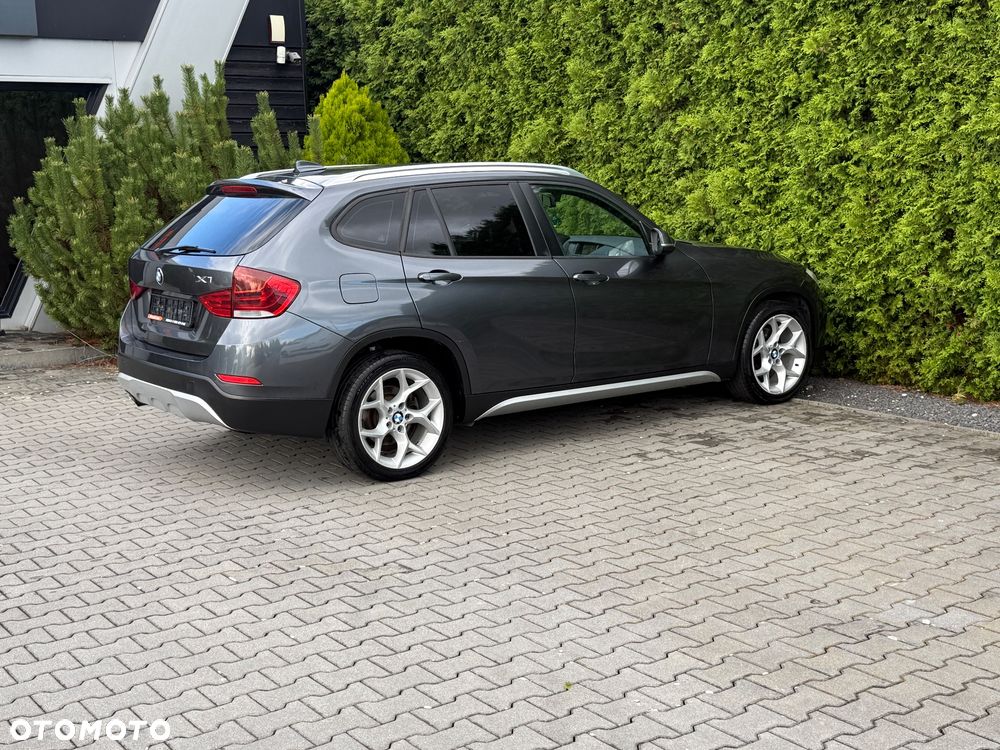 BMW X1 xDrive18d xLine - 14