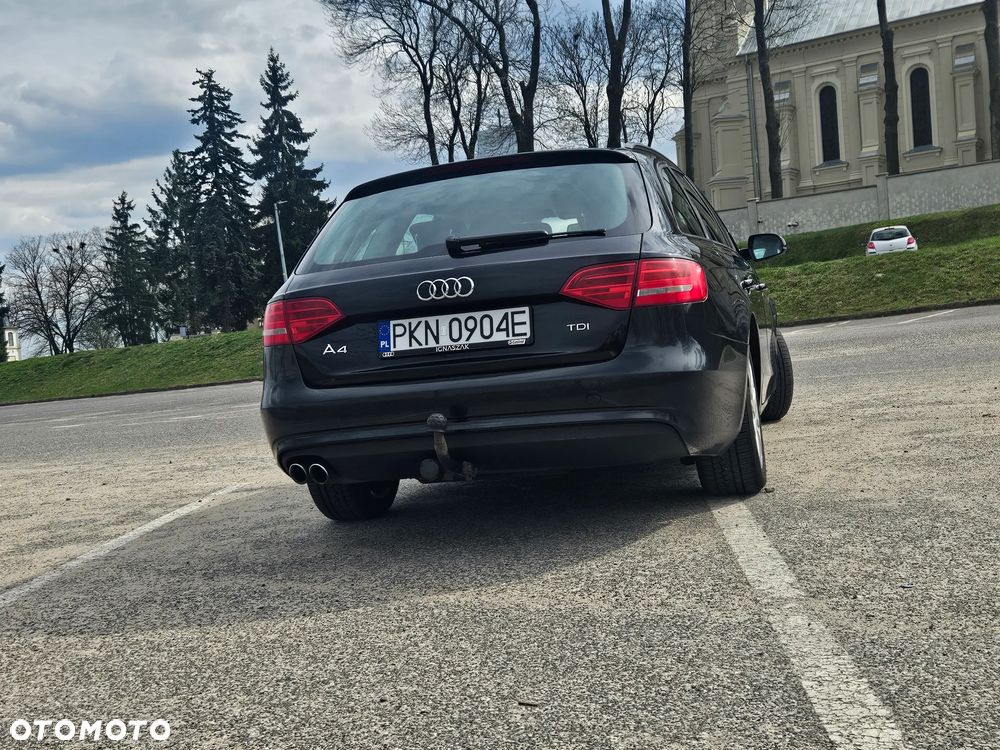 Audi A4 Avant 2.0 TDI - 10