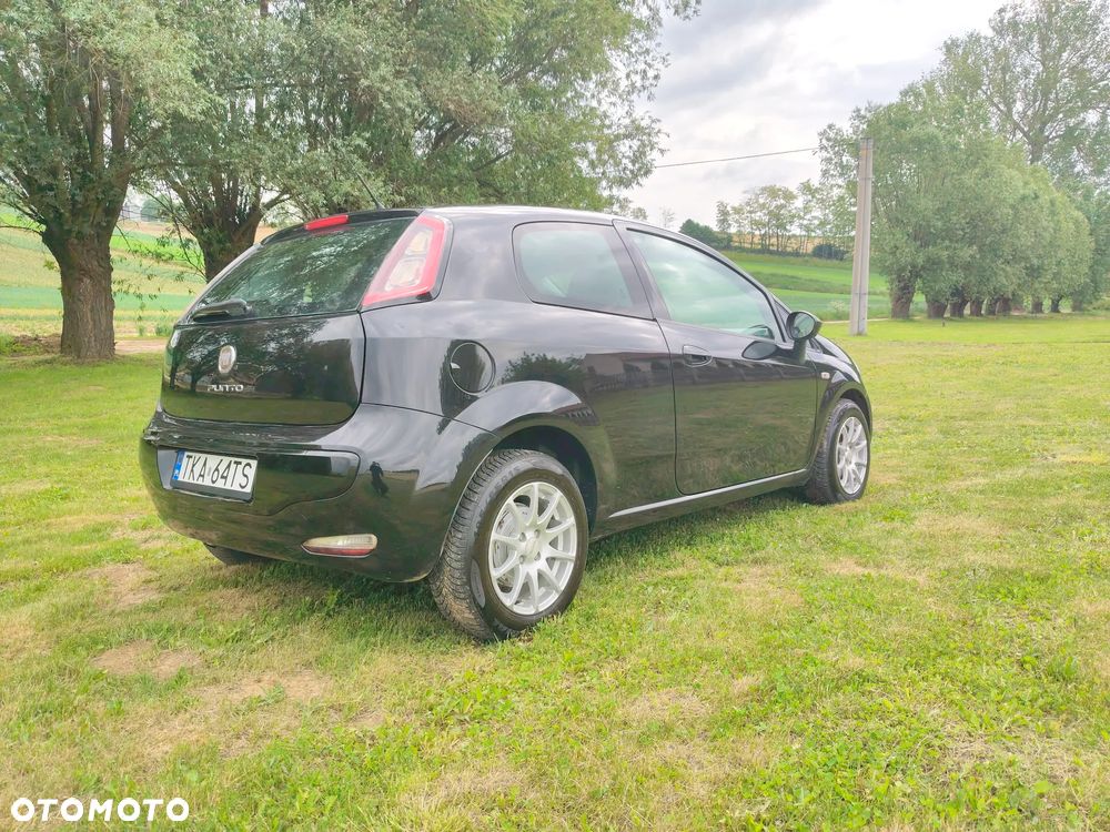 Fiat Punto 1.4 Easy S&S - 3