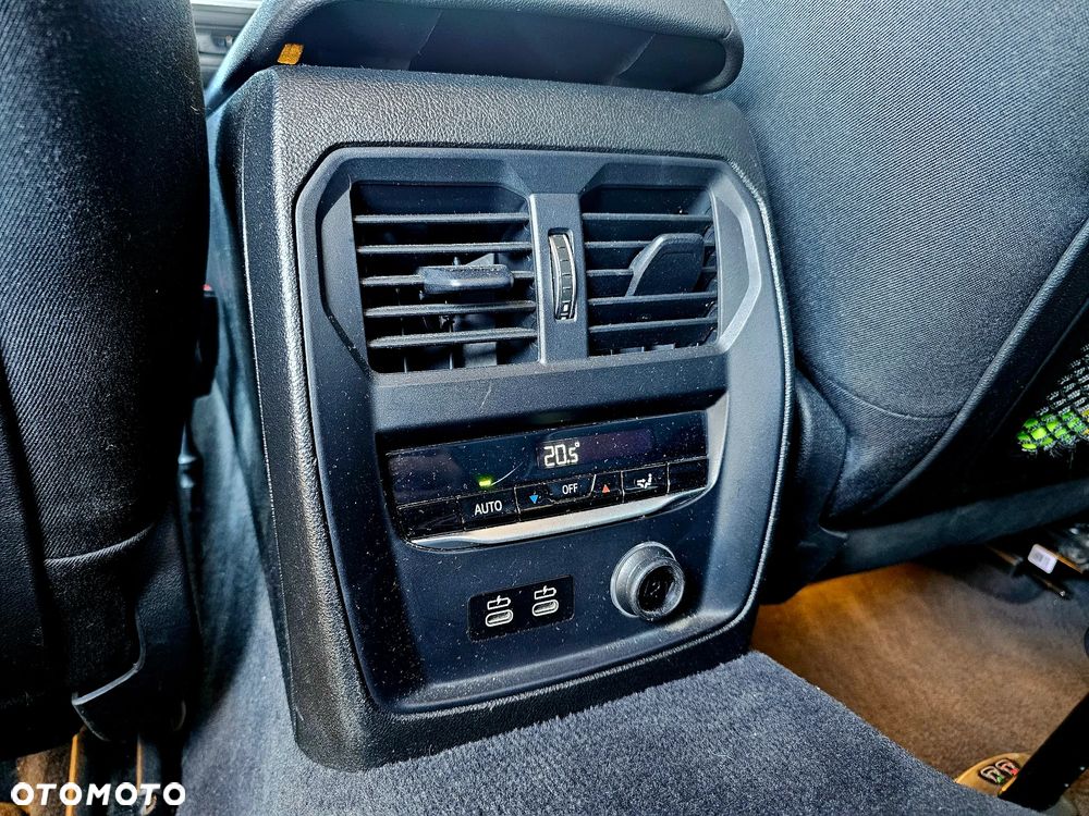 BMW Seria 3 318d - 12