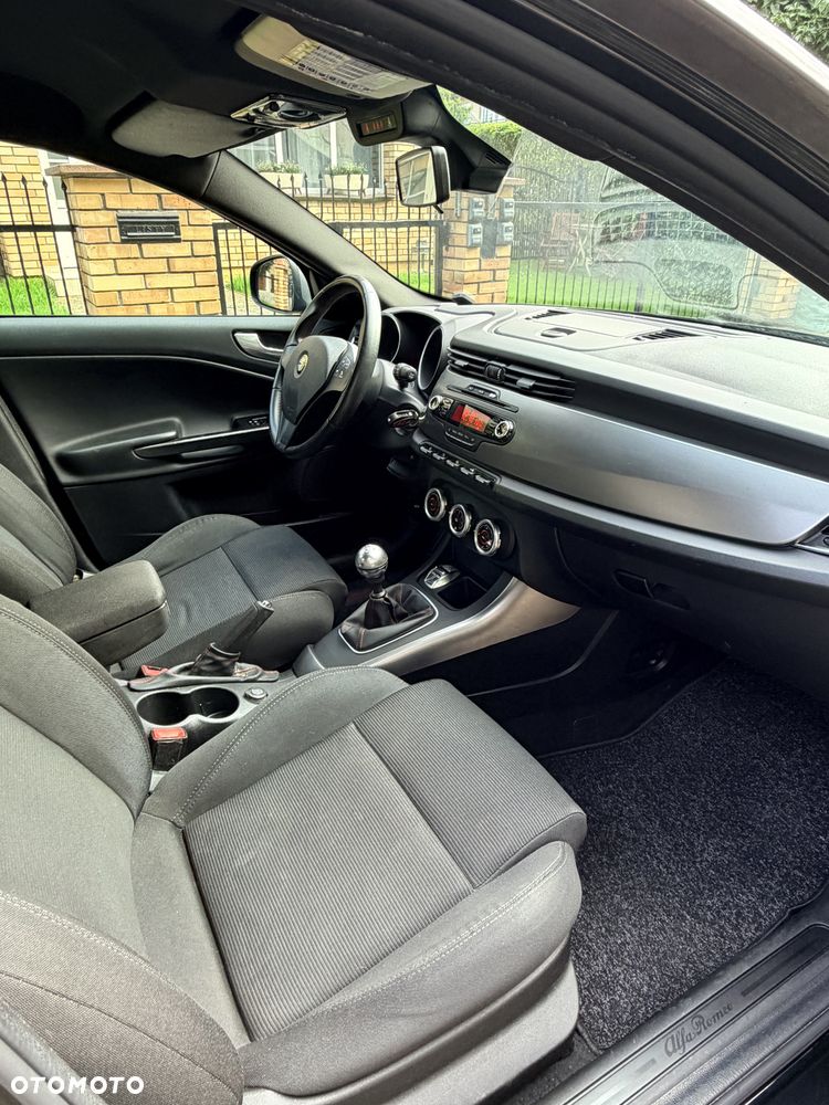Alfa Romeo Giulietta 2.0 JTDM 16V Turismo - 12