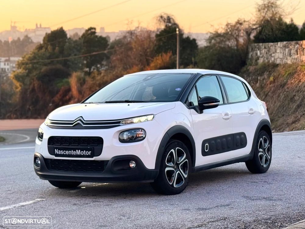 Citroën C3 1.2 PureTech Shine - 1