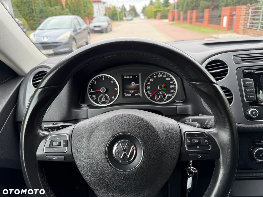 Volkswagen Tiguan - 36
