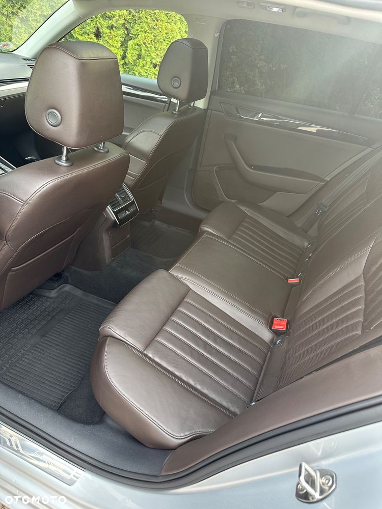 Skoda Superb 2.0 TDI DSG L&K - 15