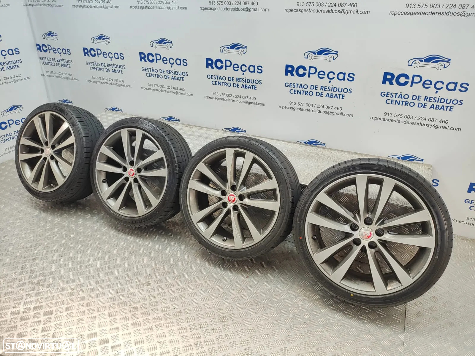 Conjunto Jantes 19 Jaguar XE X760 8,5J ET55 7,5J ET 44,5 5x108 - 9