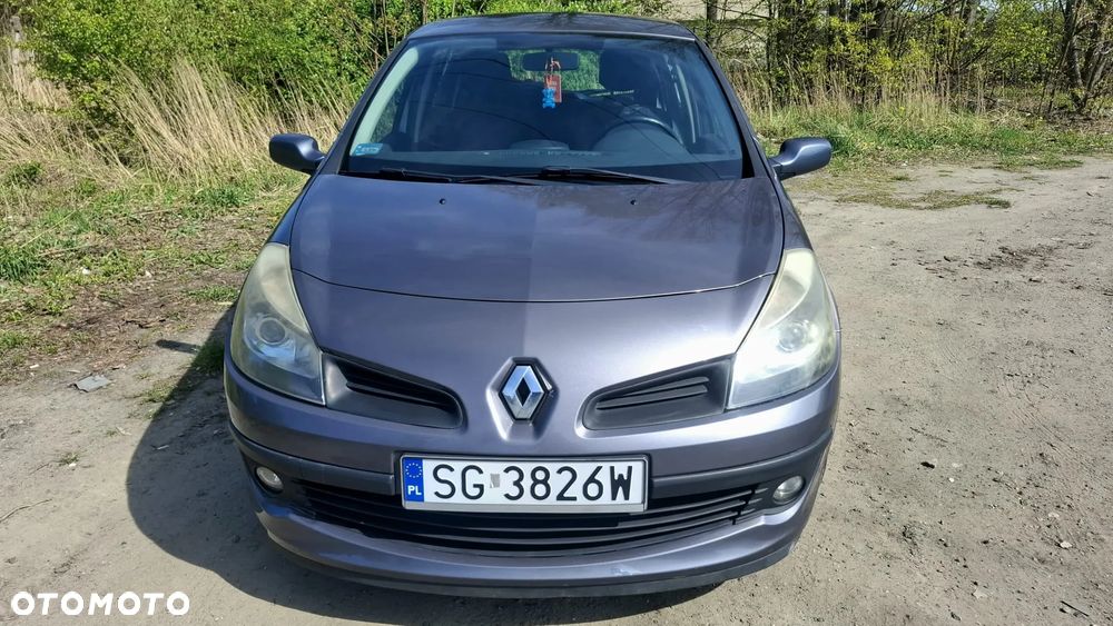 Renault Clio - 2