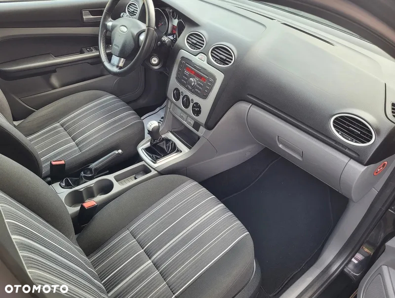 Ford Focus - 7