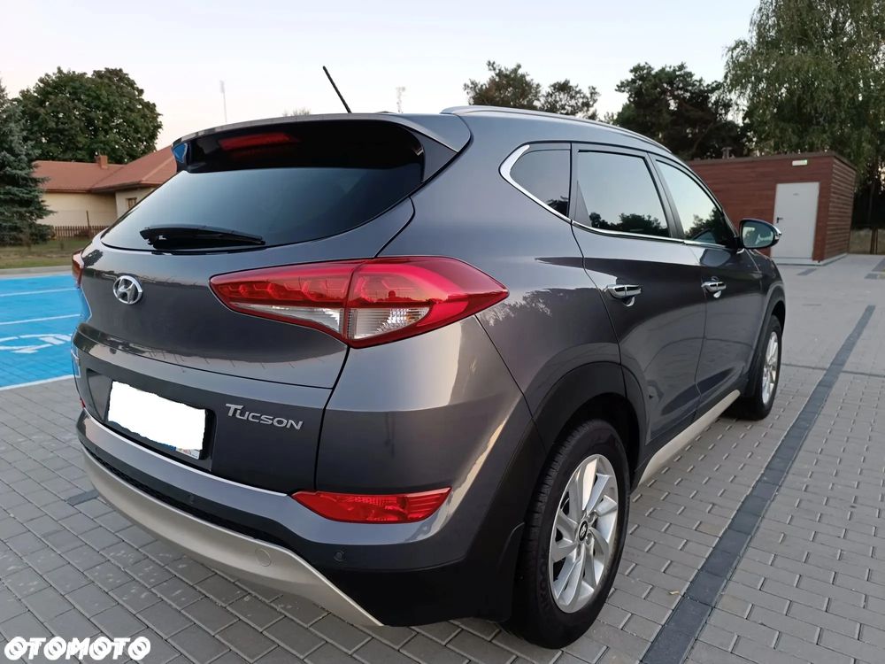Hyundai Tucson 1.6 GDI BlueDrive Style 2WD - 27