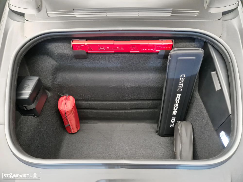 Porsche 911 (992) Carrera PDK - 41