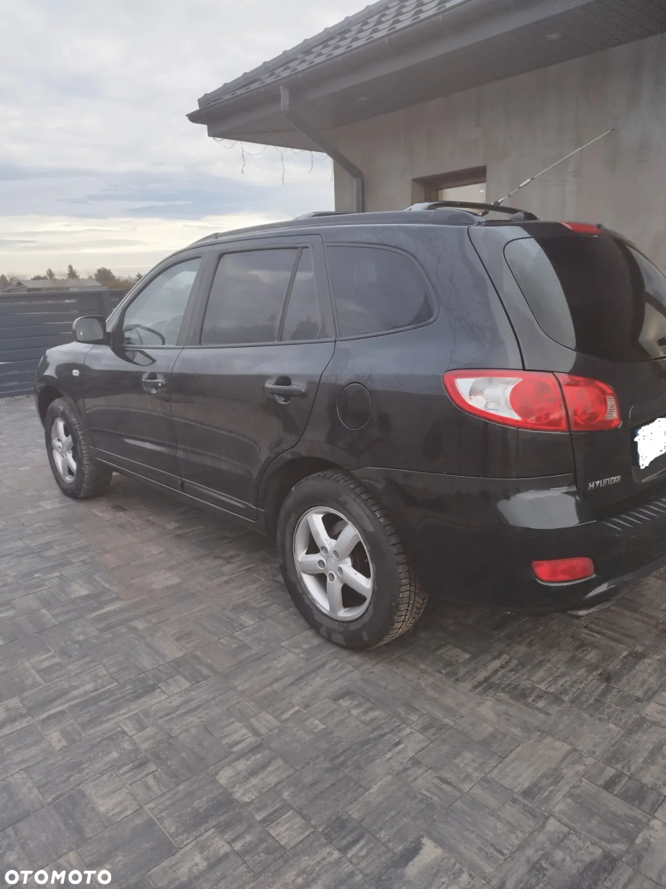 Hyundai Santa Fe - 3