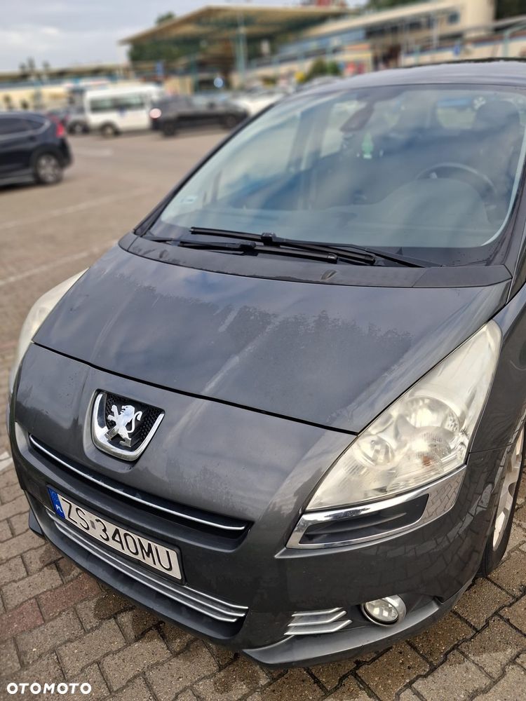 Peugeot 5008 - 5