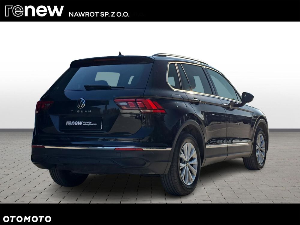 Volkswagen Tiguan - 5