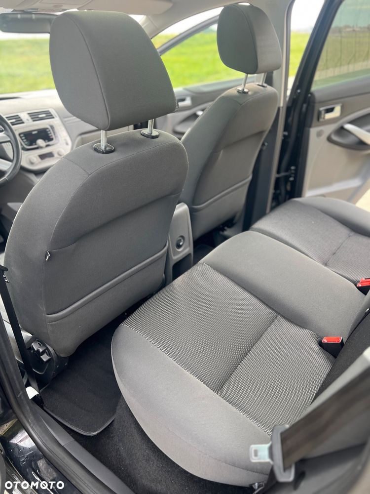 Ford Kuga 2.0 TDCi 2x4 Champions Edition - 16