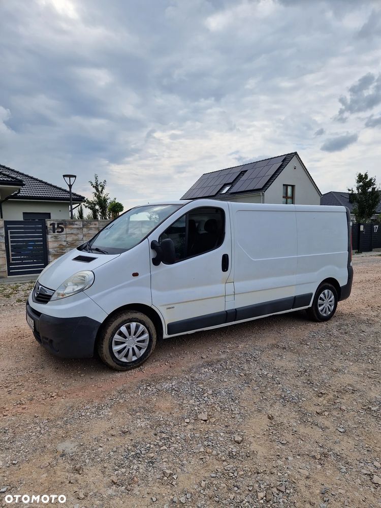 Opel Vivaro - 2