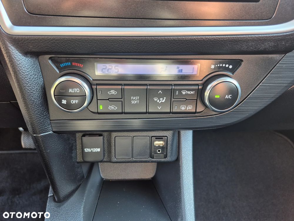 Toyota Auris 1.33 VVT-i Premium - 22