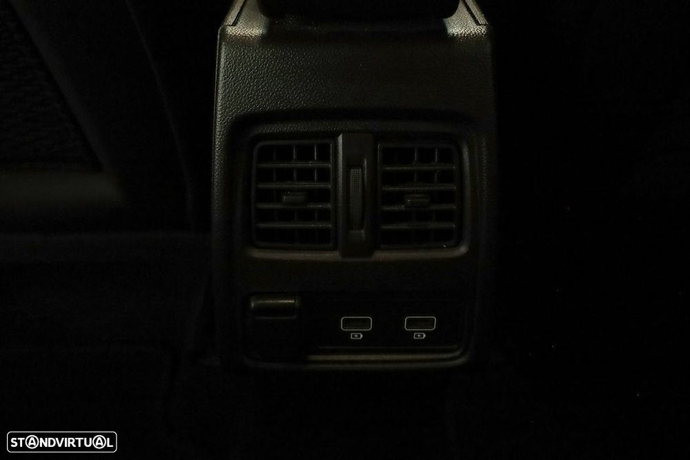 Renault Captur 1.0 TCe Techno Bi-Fuel - 25