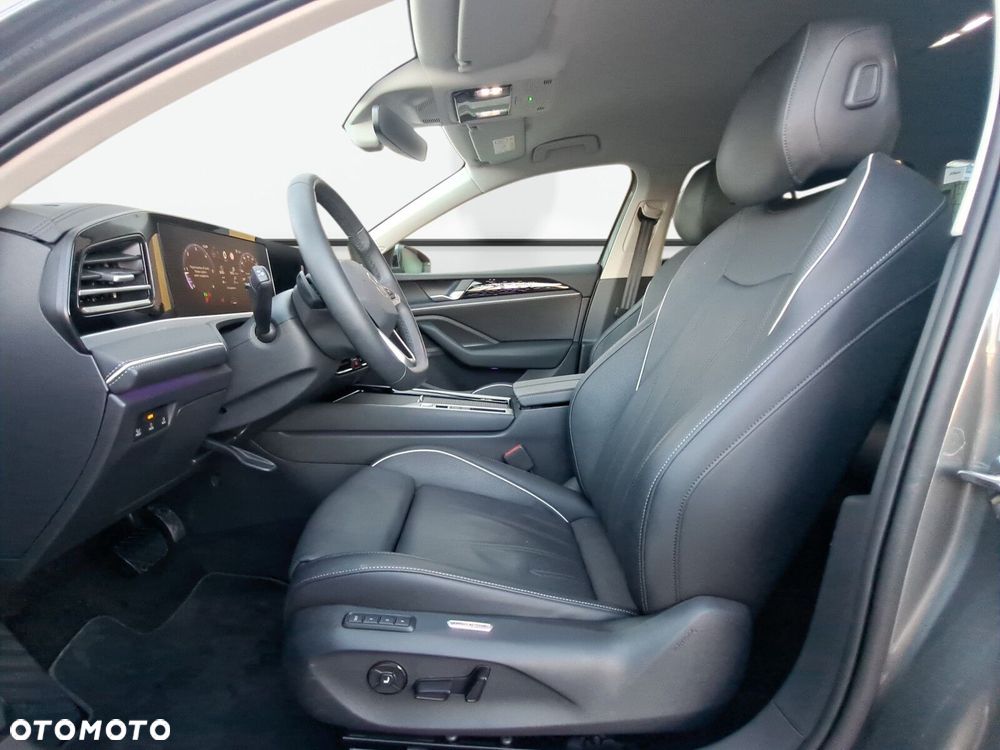 Volkswagen Passat - 32