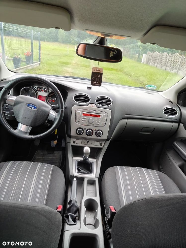 Ford Focus - 10