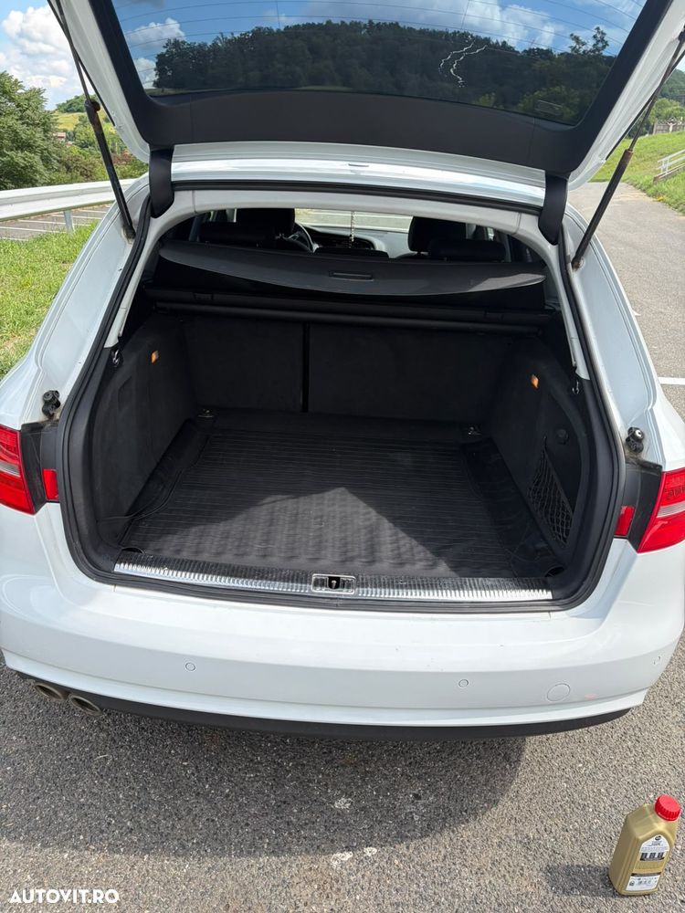 Audi A4 Avant 2.0 TDI quattro Stronic - 8