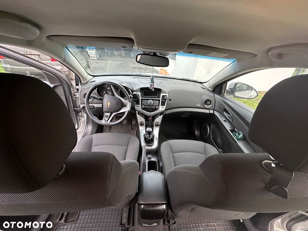 Chevrolet Cruze 1.8 LT - 4