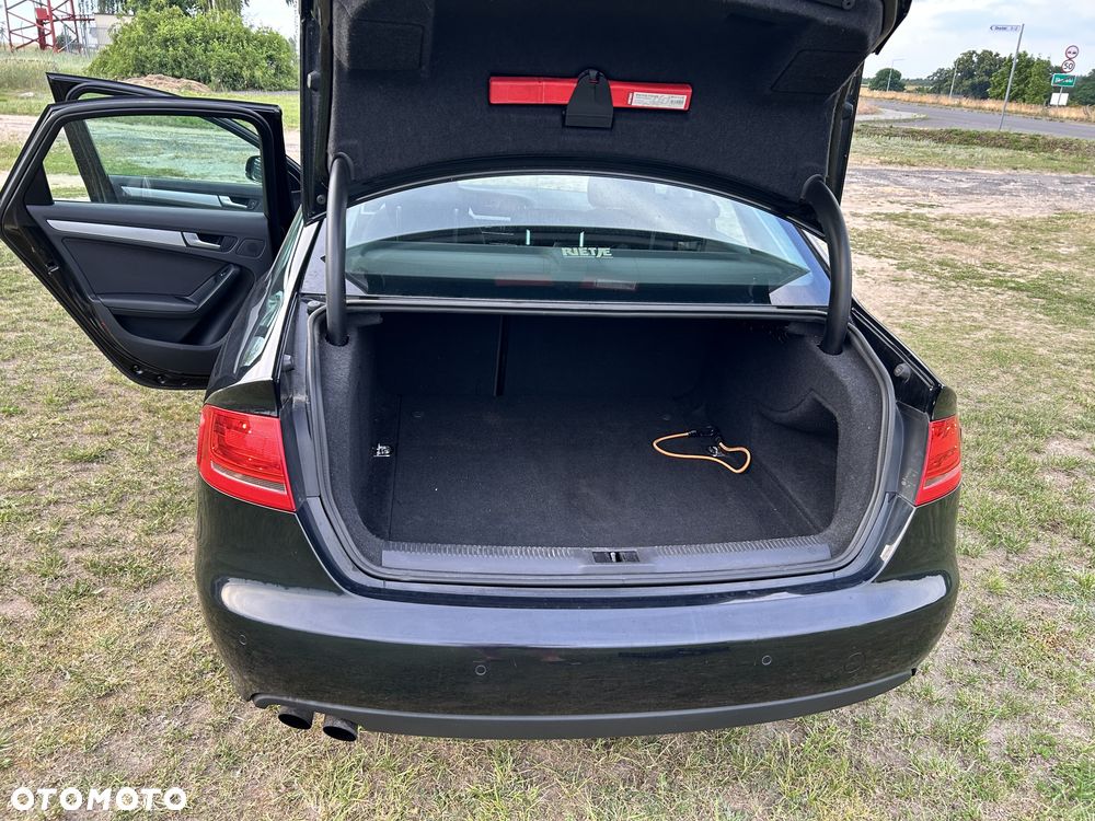 Audi A4 Avant - 11