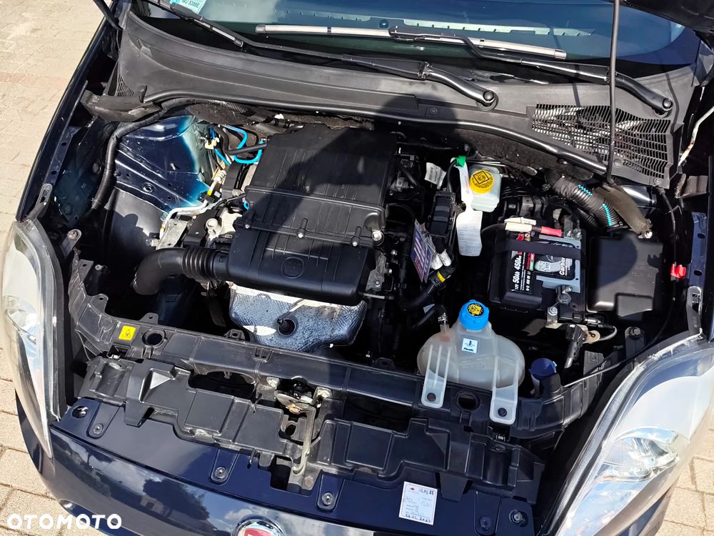 Fiat Punto 1.4 Easy S&S - 23