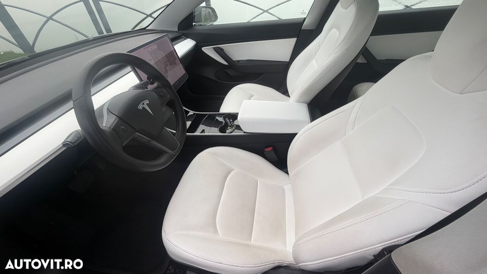 Tesla Model 3 Langstreckenbatterie Allradantrieb Dual Motor - 16