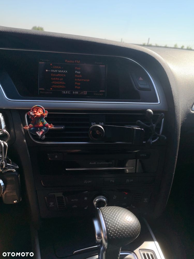 Audi A4 Avant 2.0 TDI Quattro S tronic - 10