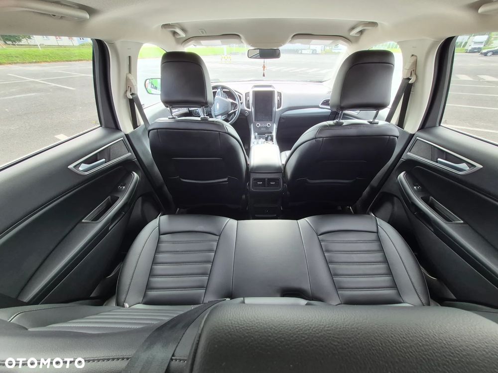 Ford Edge 2021 photo 2