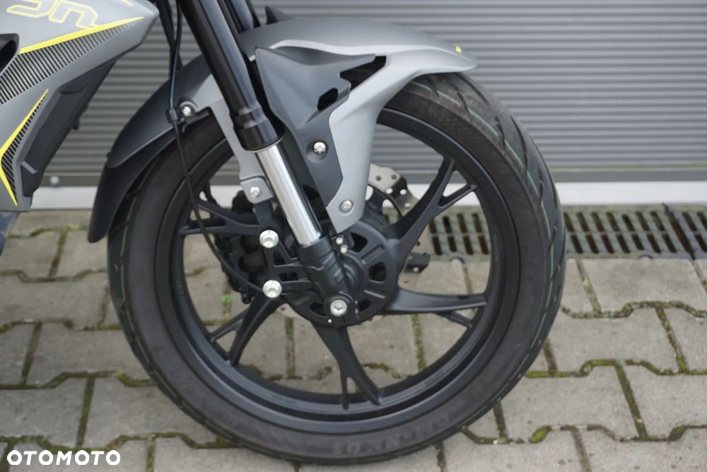 Benelli BN 125 - 13