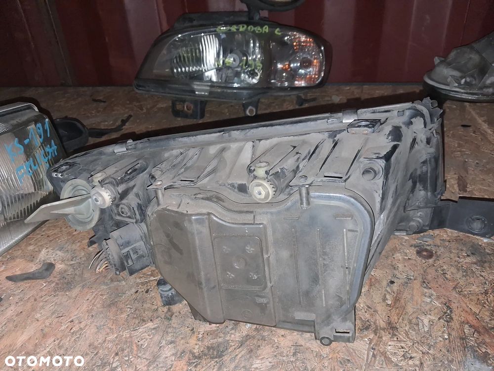 Reflektor LAMPA PRZÓD LEWY LEWA SKODA FABIA - 2
