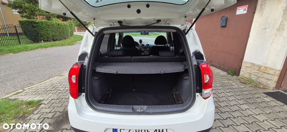 Mitsubishi Colt - 4