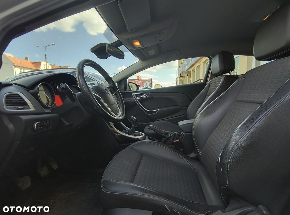 Opel Astra 2.0 CDTI Enjoy S&S - 10
