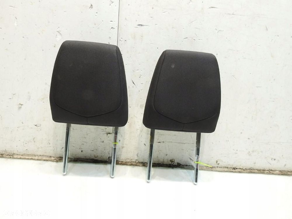 ZAGŁÓWEK PRZÓD TOYOTA AURIS II - 2