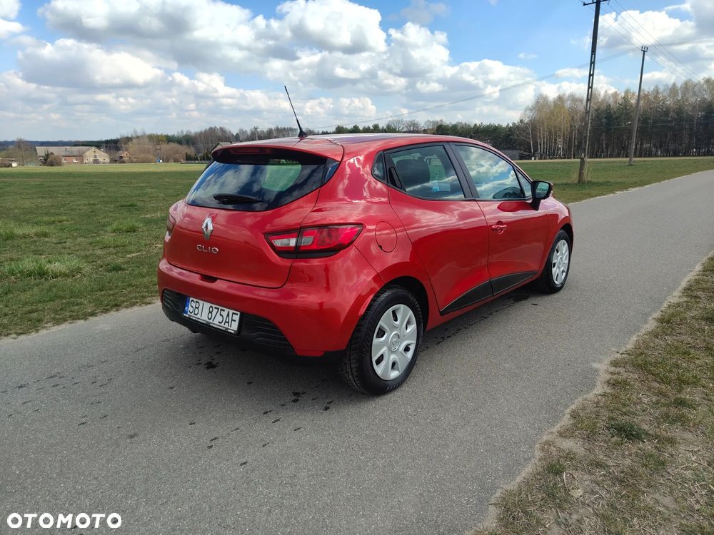 Renault Clio 1.2 16V Life - 3