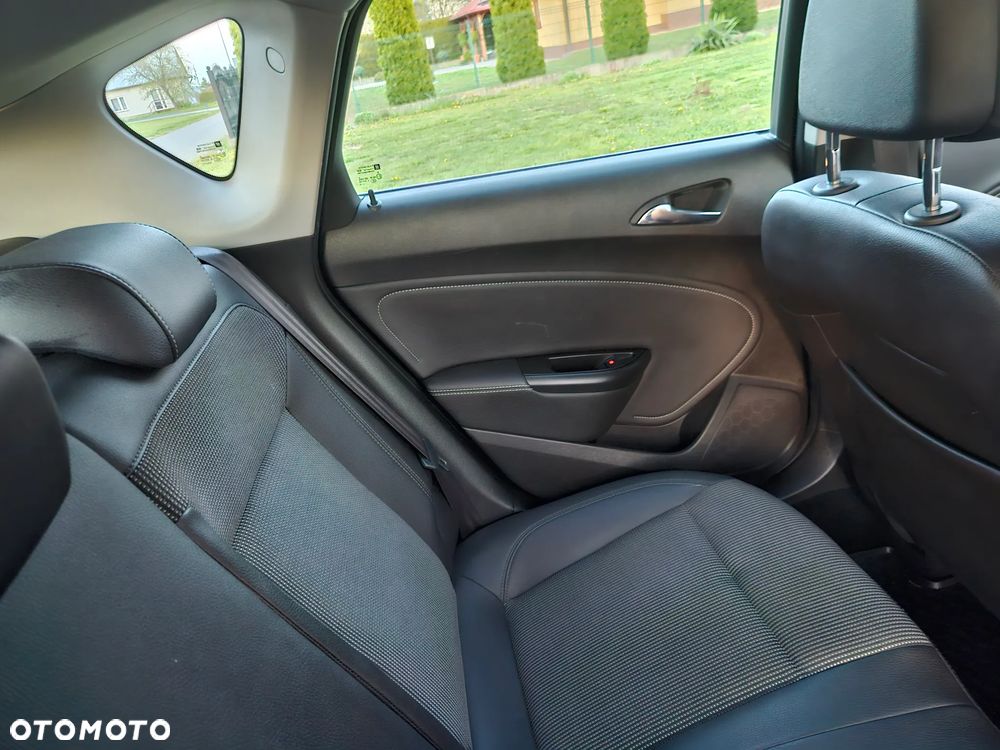 Opel Astra 1.4 T Cosmo - 29