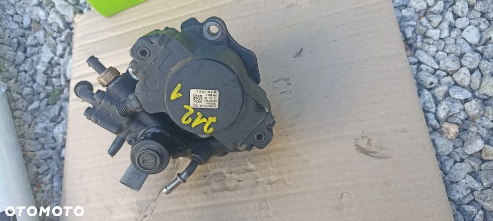 MERCEDES W204 W207 W212 2.2 CDI OM 651 POMPA WTRYSKOWA A6510700701 - 6