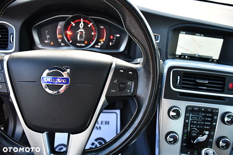 Volvo S60 D3 Geartronic Momentum - 18