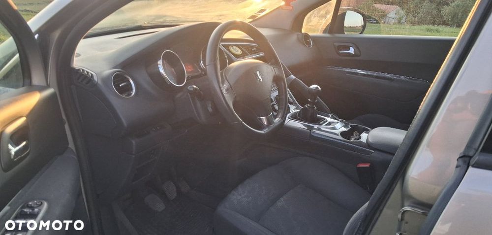Peugeot 3008 - 12