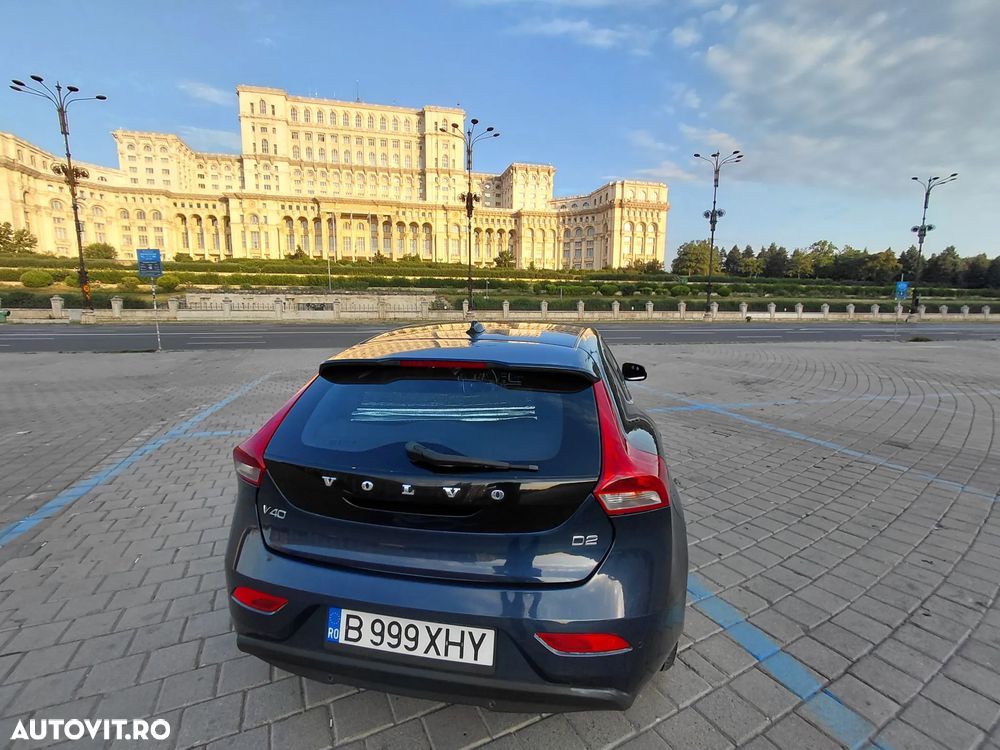 Volvo V40 D2 - 8