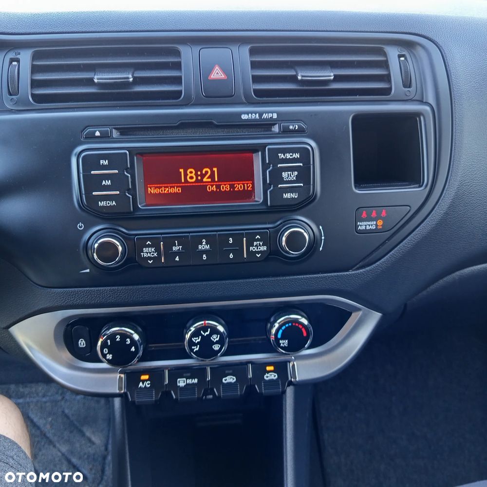 Kia Rio 1.2 Edition 7 - 26