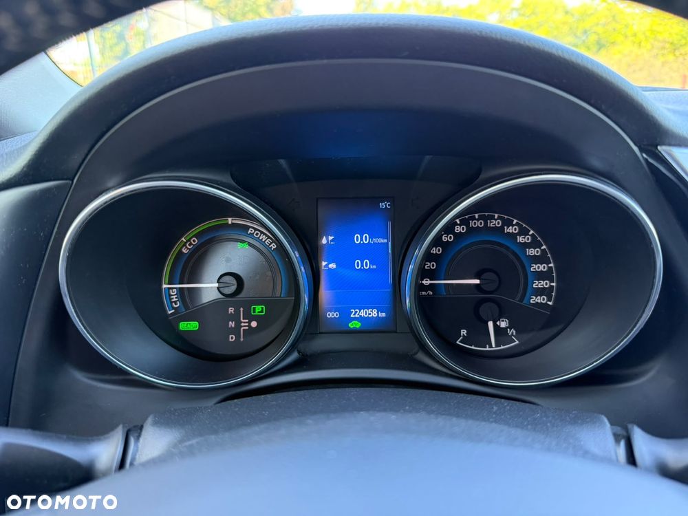 Toyota Auris 1.8 HSD Luna - 11