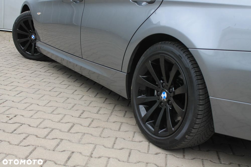 BMW Seria 3 318d DPF Edition Exclusive - 37