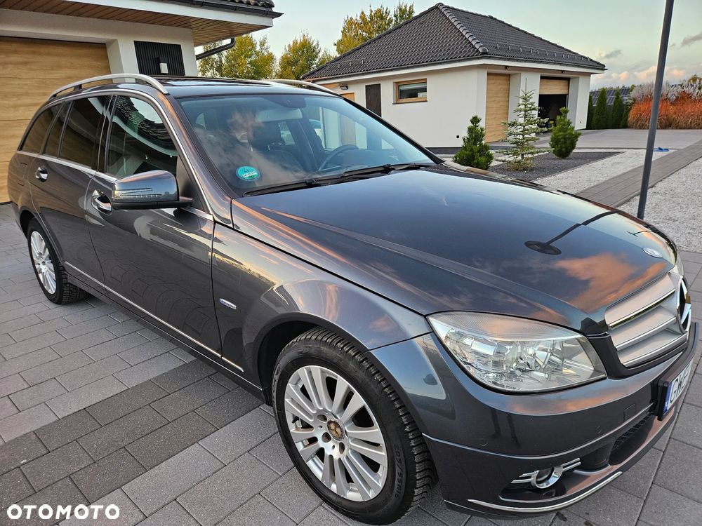 Mercedes-Benz Klasa C 180 T CGI Automatik BlueEFFICIENCY Avantgarde - 2